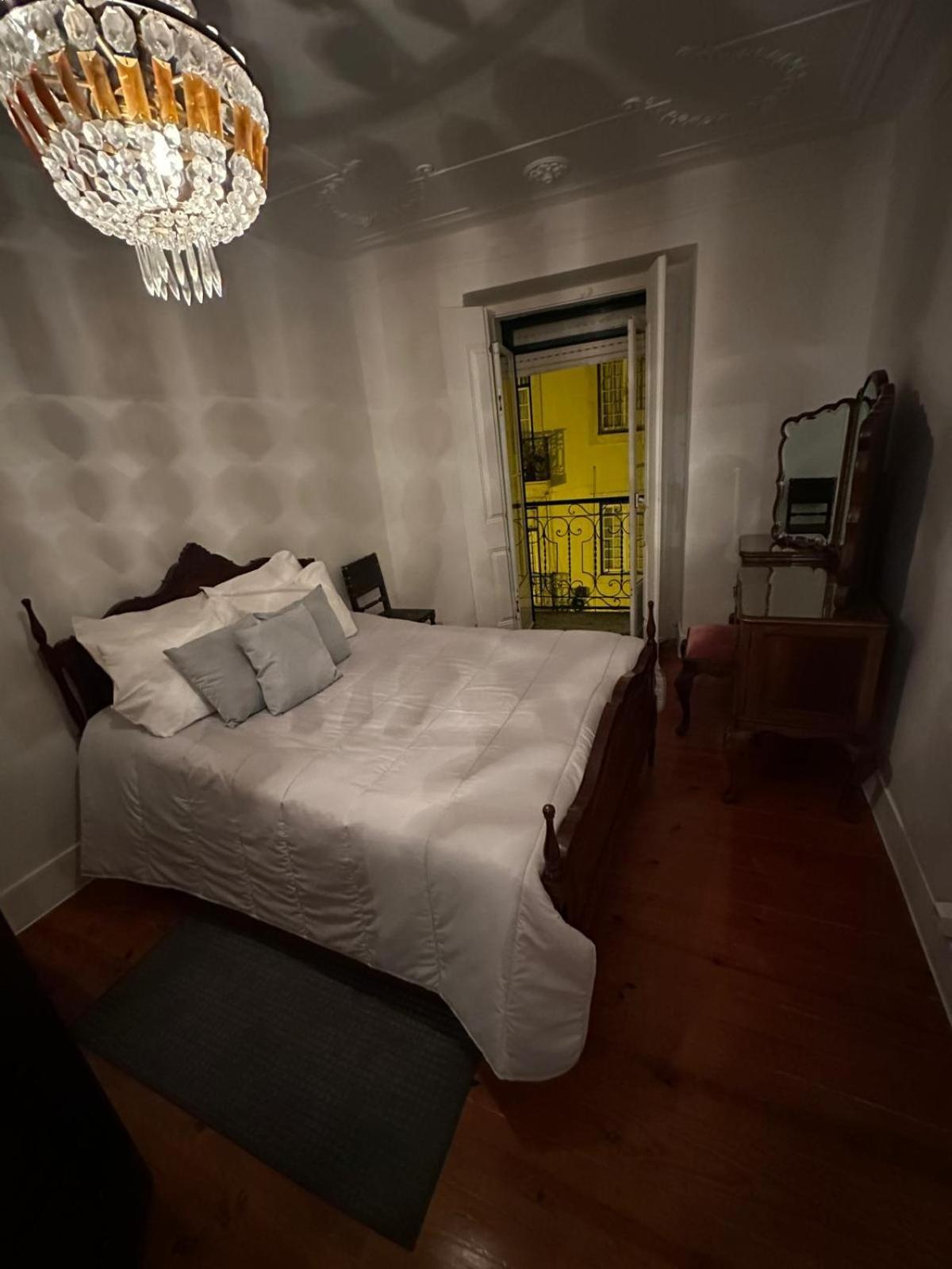 Lisboa Principe Real Home - Casa De Hospedes Ruang foto